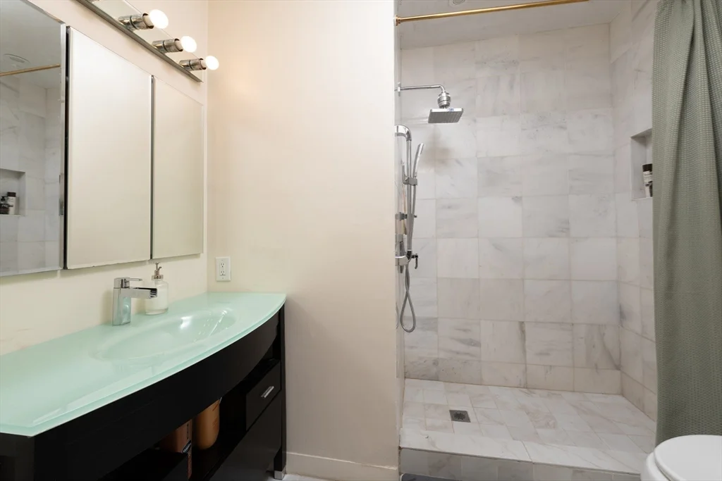2 bed, 2 bath apartment for rent at 7 Bay State Rd Unit 2C, Fenway — photo 22 of 28