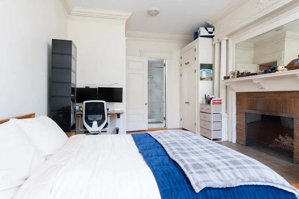 2 bed, 2 bath apartment for rent at 7 Bay State Rd Unit 2C, Fenway — photo 21 of 28