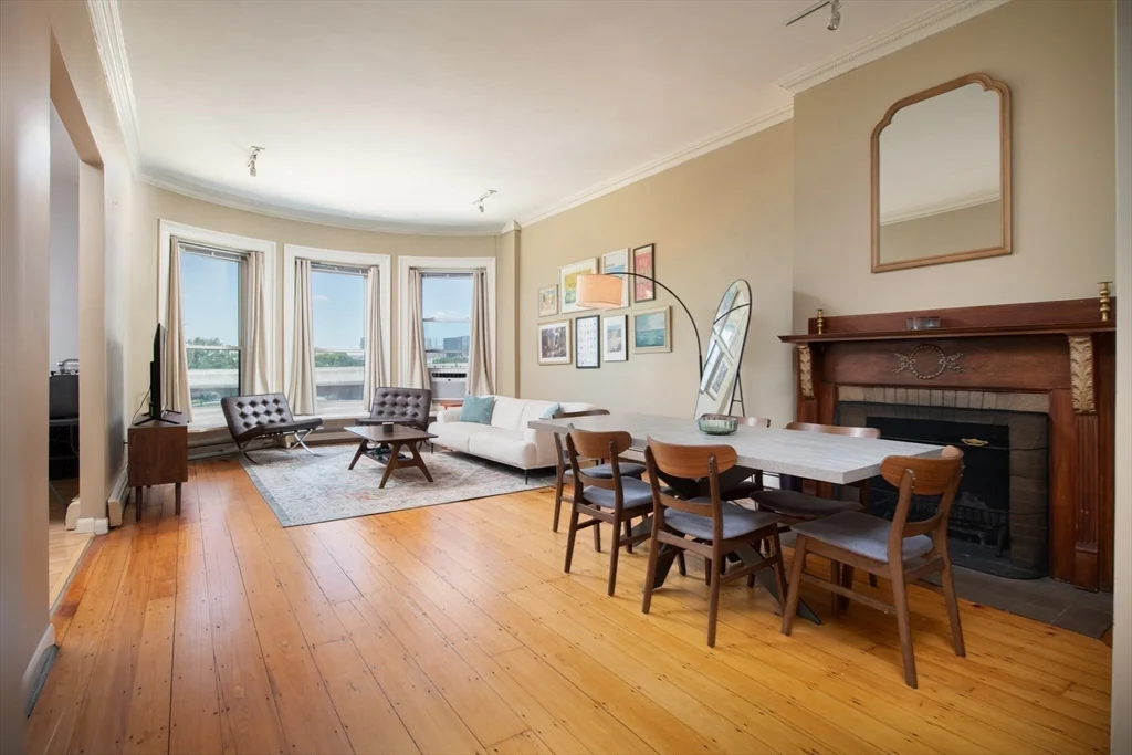 2 bed, 2 bath apartment for rent at 7 Bay State Rd Unit 2C, Fenway — photo 5 of 28
