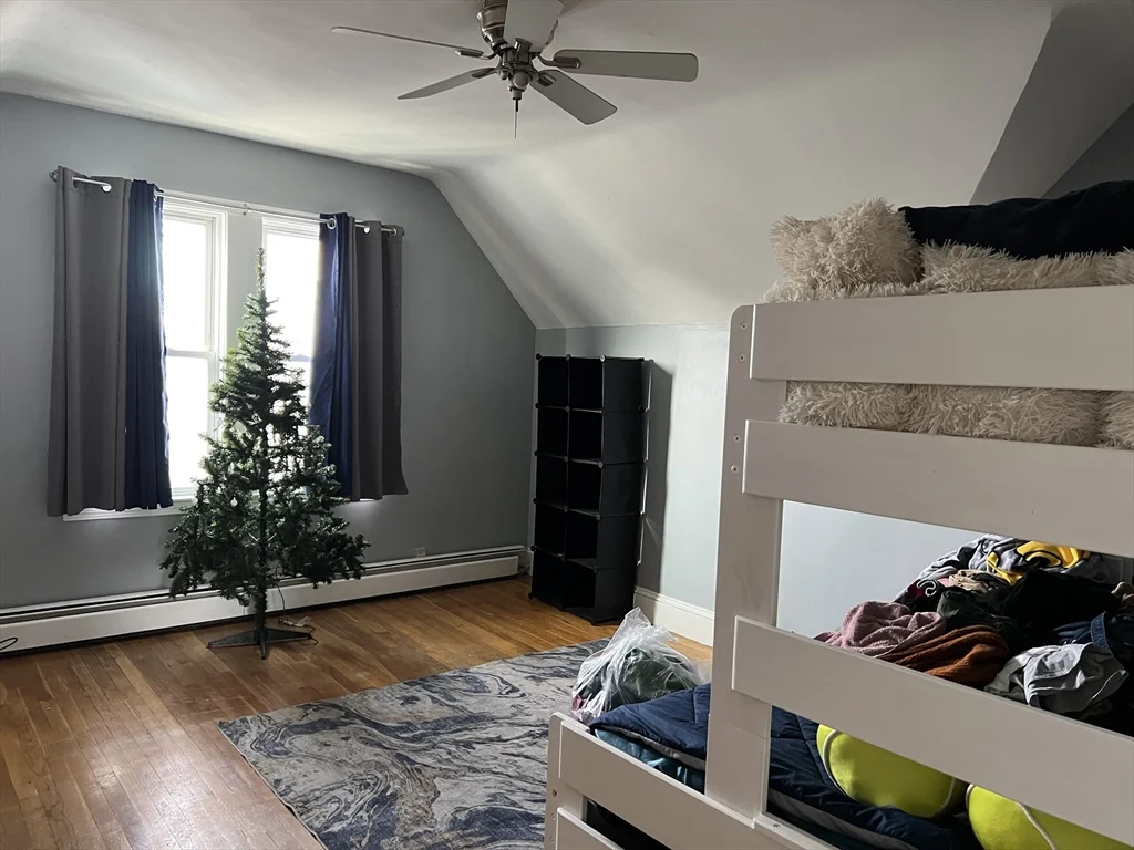 3 bed, 1 bath apartment for rent at 7 Beacon St Unit 3, Attleboro — photo 5 of 9