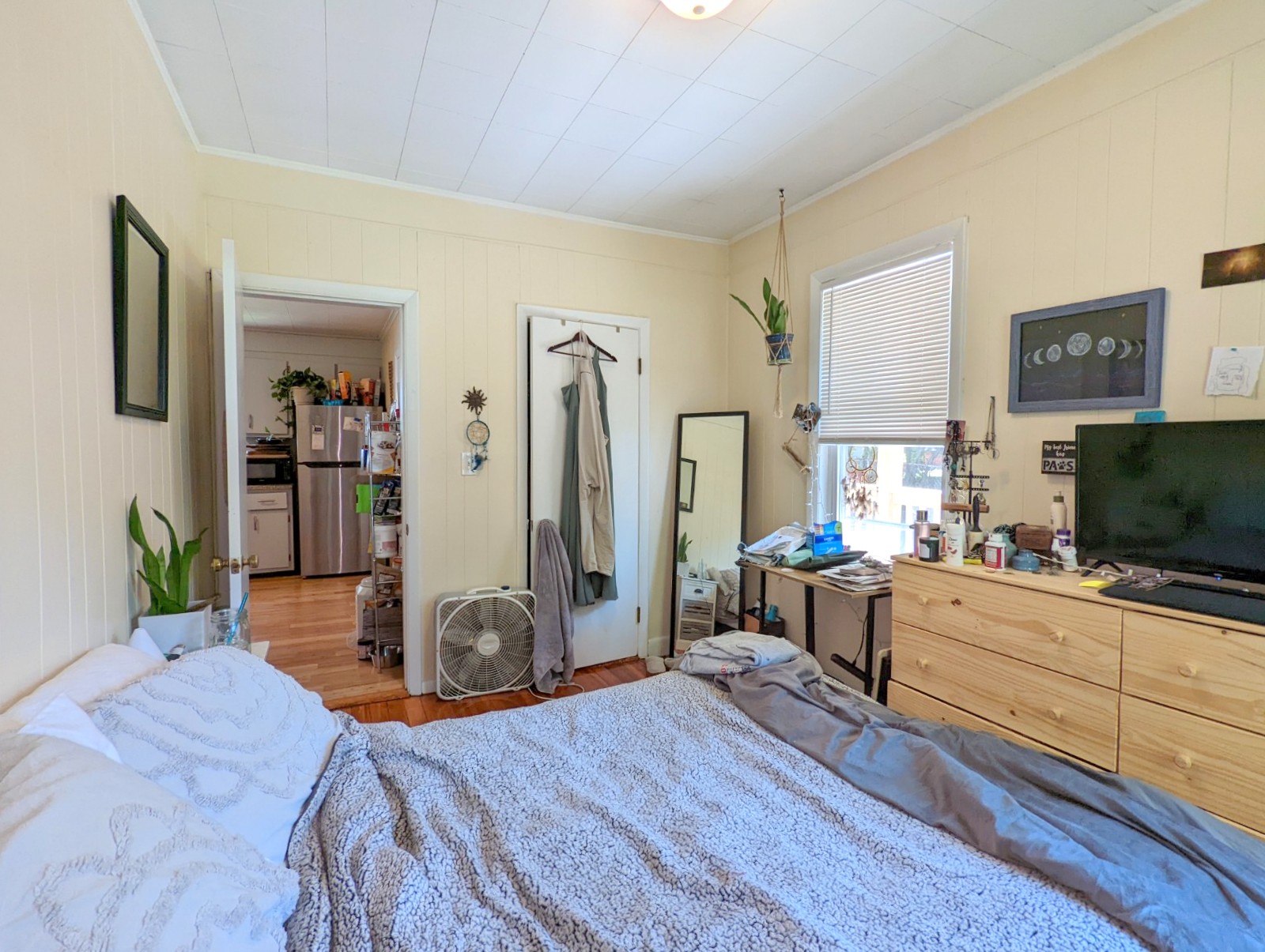 2.5 bed, 1 bath apartment for rent at 7 Belknap St Unit 1, West Somerville — photo 17 of 21