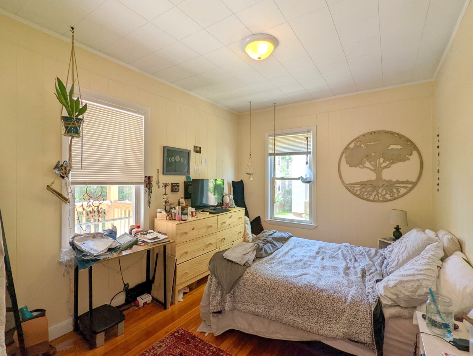 2.5 bed, 1 bath apartment for rent at 7 Belknap St Unit 1, West Somerville — photo 16 of 21