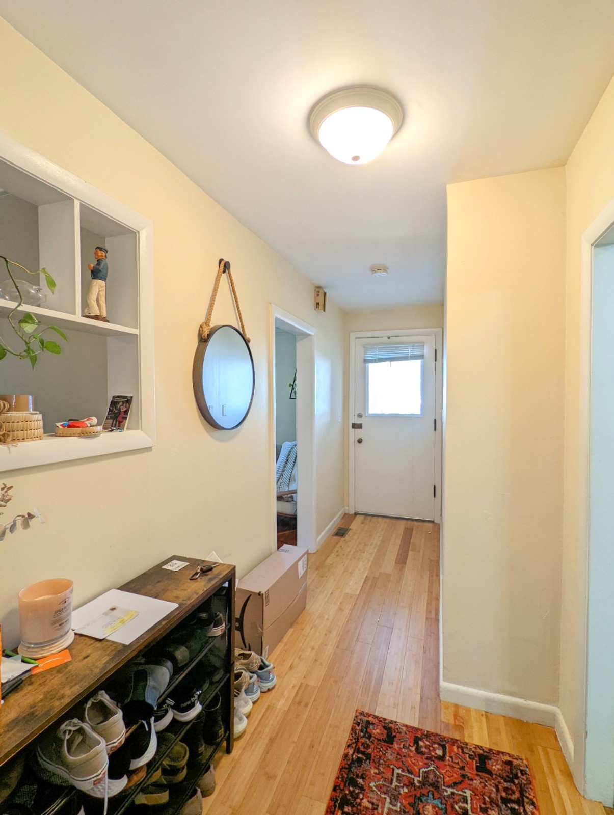 2.5 bed, 1 bath apartment for rent at 7 Belknap St Unit 1, West Somerville — photo 9 of 21