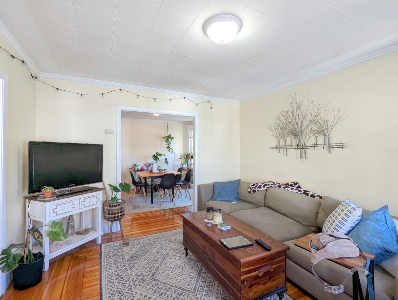 2.5 bed, 1 bath apartment for rent at 7 Belknap St Unit 1, West Somerville — photo 7 of 21