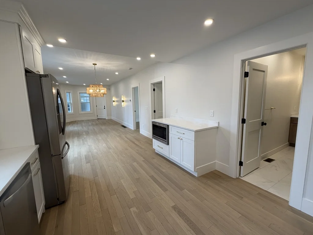 3 bed, 2 bath apartment for rent at 7 Bennett St Unit 1, Medford — photo 10 of 23