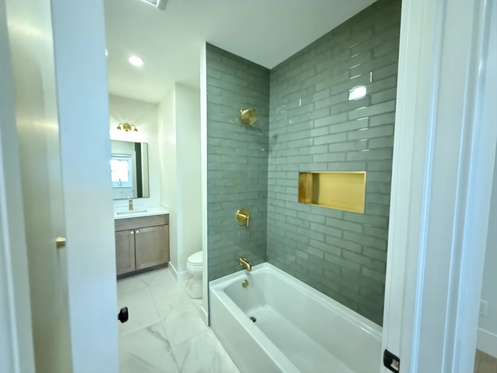 3 bed, 2 bath apartment for rent at 7 Bennett St Unit 1, Medford — photo 17 of 23