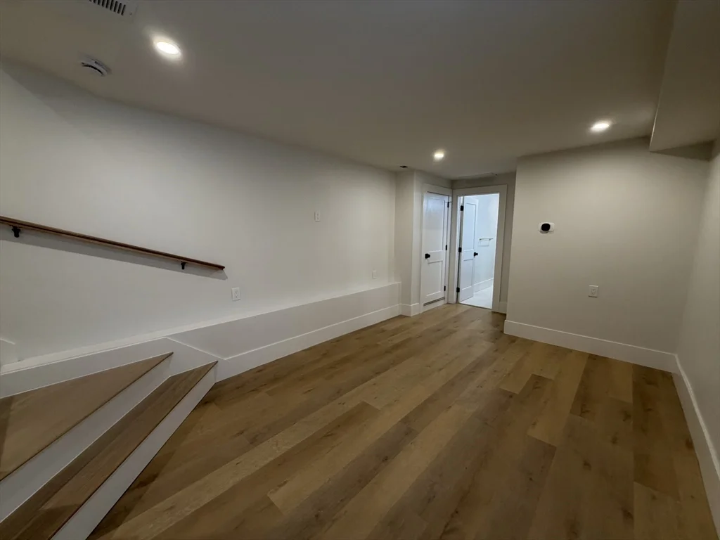 3 bed, 2 bath apartment for rent at 7 Bennett St Unit 1, Medford — photo 19 of 23
