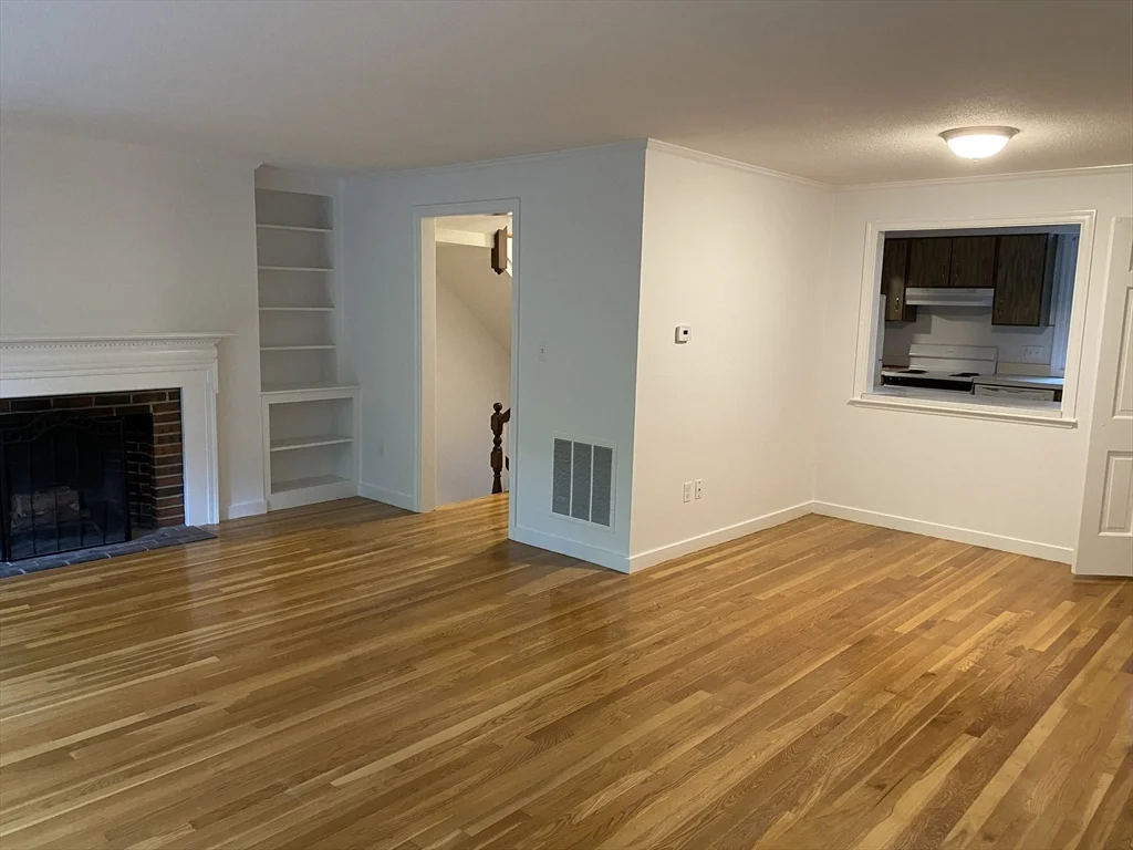 2 bed, 1 bath apartment for rent at 7 Bethel Rd Unit 3, Wellesley — photo 5 of 21