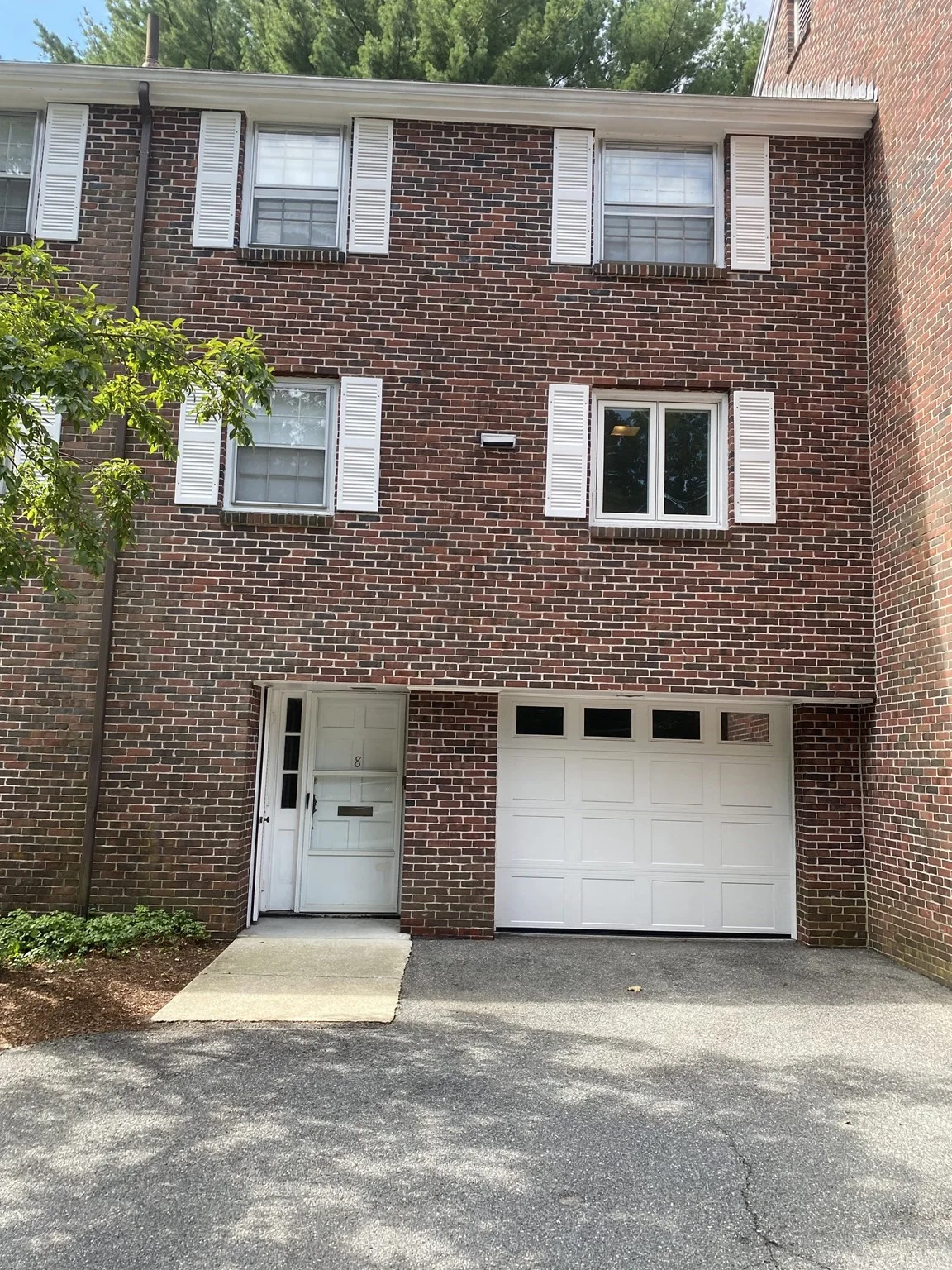 2 bed, 1 bath apartment for rent at 7 Bethel Rd Unit 8, Wellesley