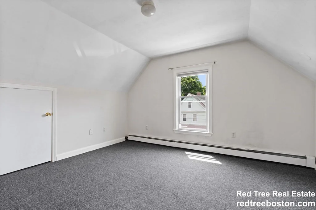 4 bed, 2 bath apartment for rent at 7 Blackwell St Unit 2, Boston — photo 12 of 17