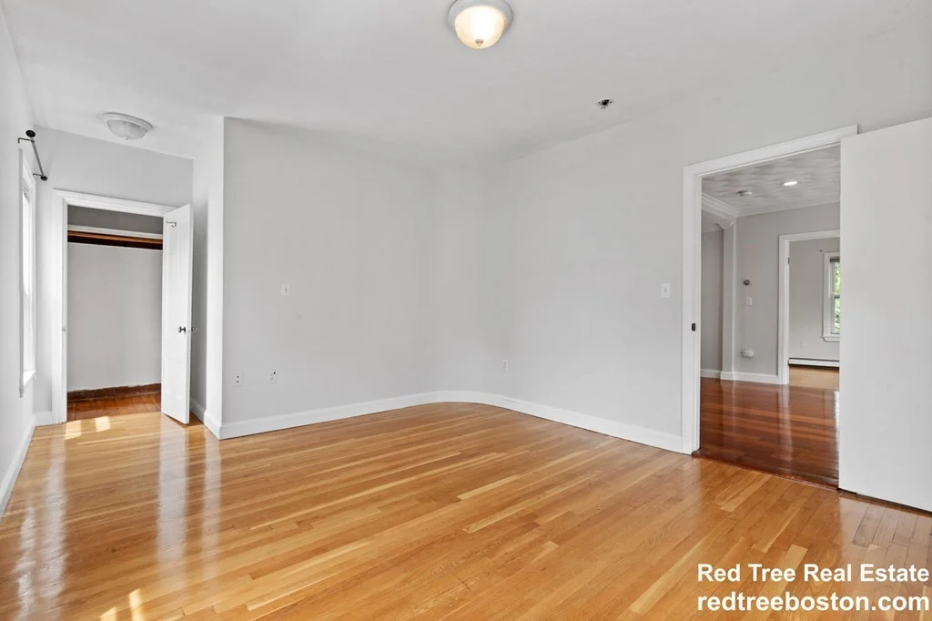 4 bed, 2 bath apartment for rent at 7 Blackwell St Unit 2, Boston — photo 7 of 17
