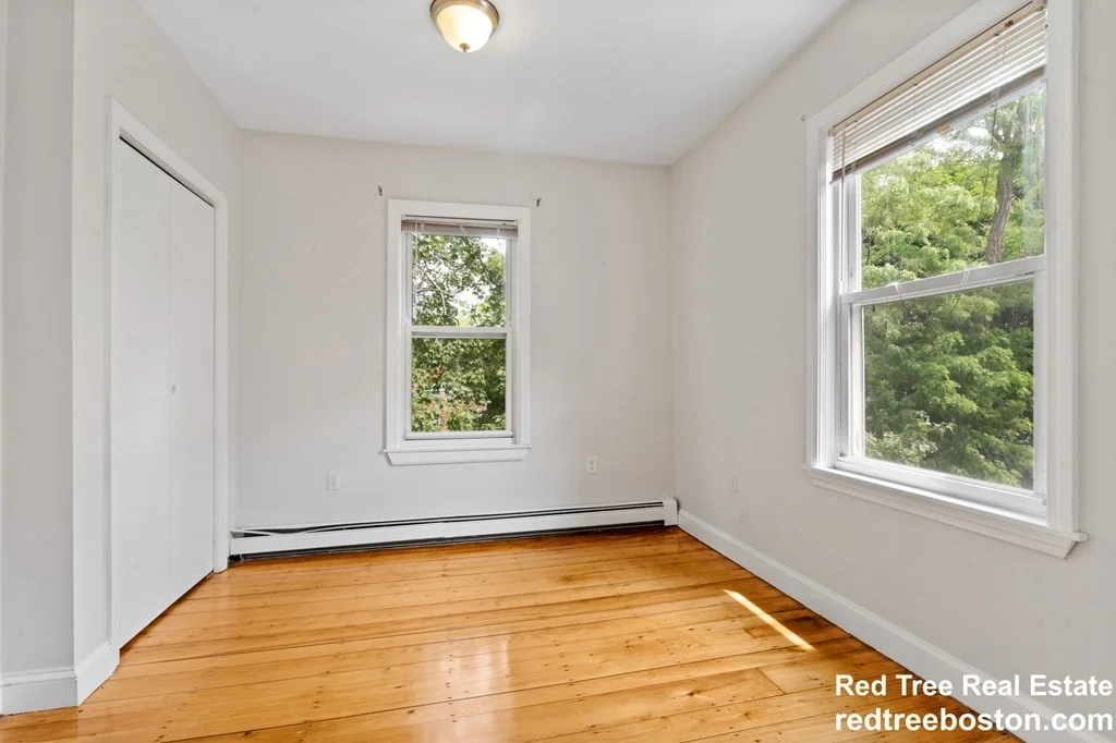 4 bed, 2 bath apartment for rent at 7 Blackwell St Unit 2, Boston — photo 17 of 17
