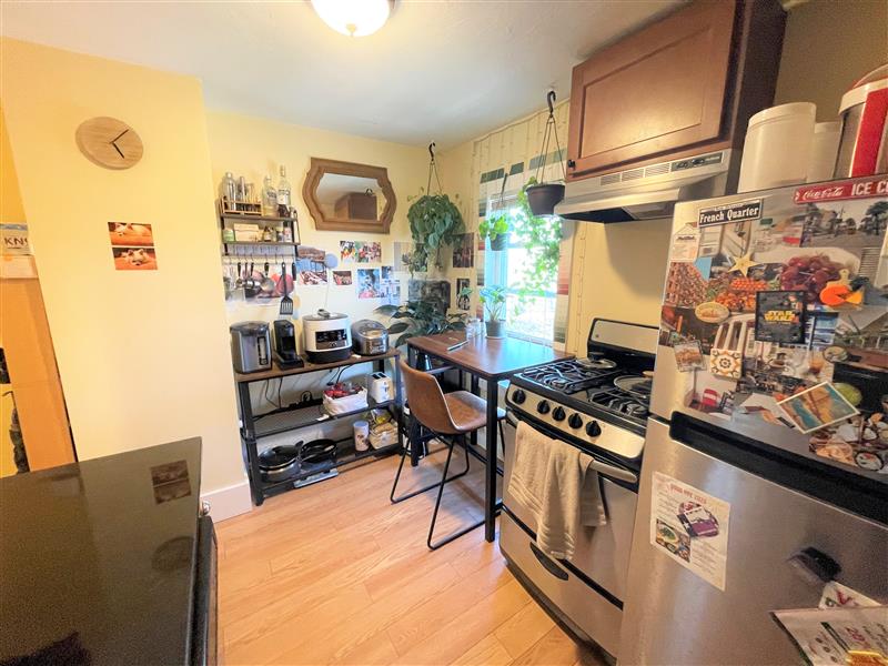 Studio bed, 1 bath apartment for rent at 7 Blake St Unit 8, North Cambridge — photo 3 of 12