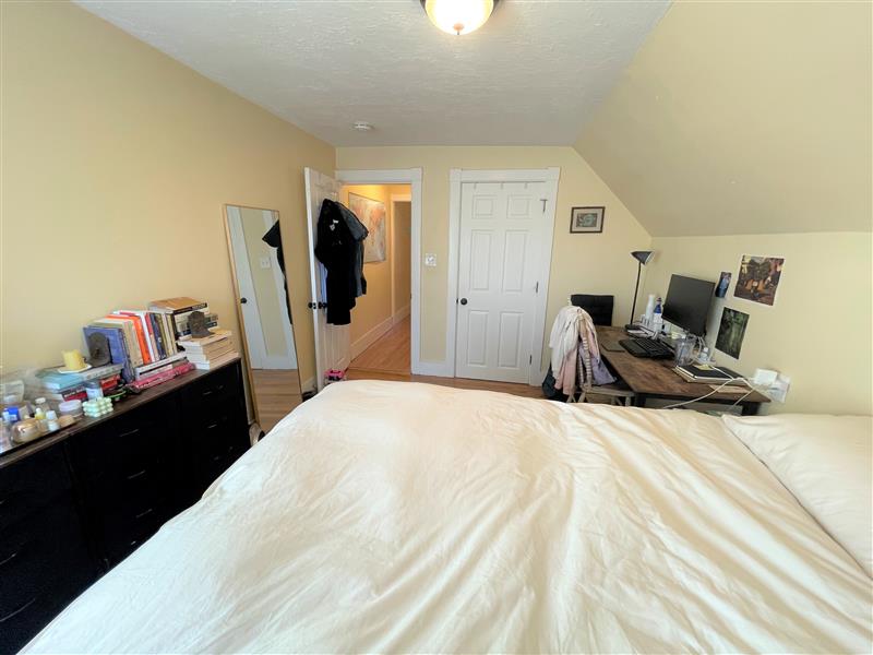 Studio bed, 1 bath apartment for rent at 7 Blake St Unit 8, North Cambridge — photo 9 of 12