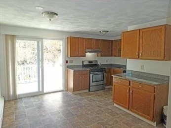 2 bed, 1 bath apartment for rent at 7 Blueberry Drive(55 Plus) Unit 5, Upper Four Corners — photo 4 of 23