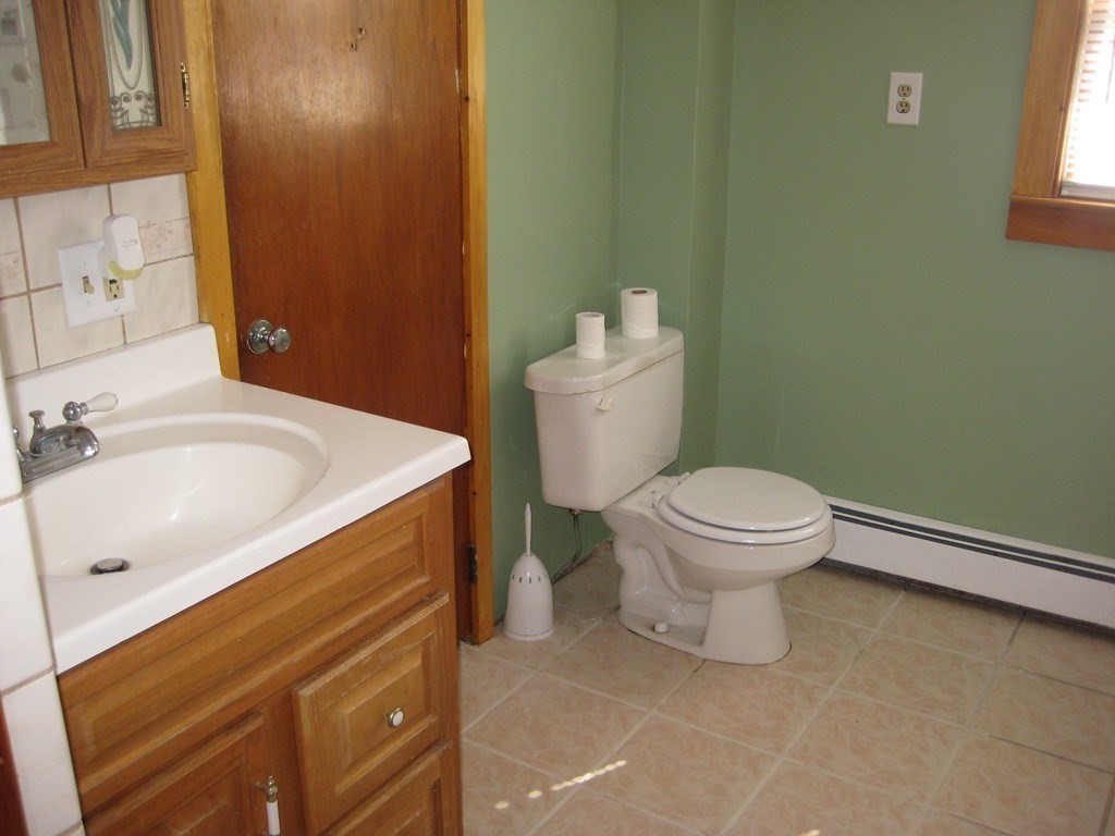 1 bed, 1 bath apartment for rent at 7 Boline Pl Unit 1, Woburn — photo 8 of 21