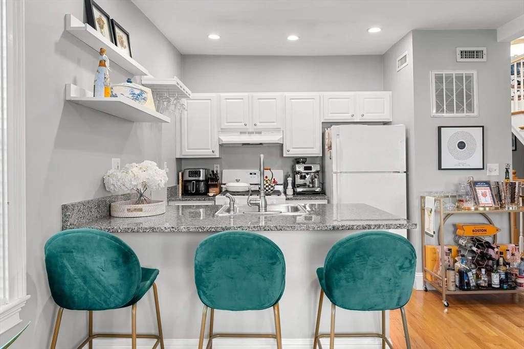 1 bed, 1 bath apartment for rent at 7 Brewster St Unit 3, South Boston — photo 7 of 21