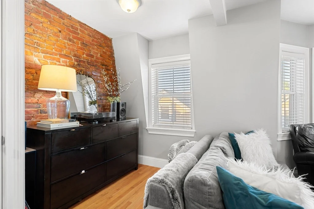 1 bed, 1 bath apartment for rent at 7 Brewster St Unit 3, South Boston — photo 10 of 21