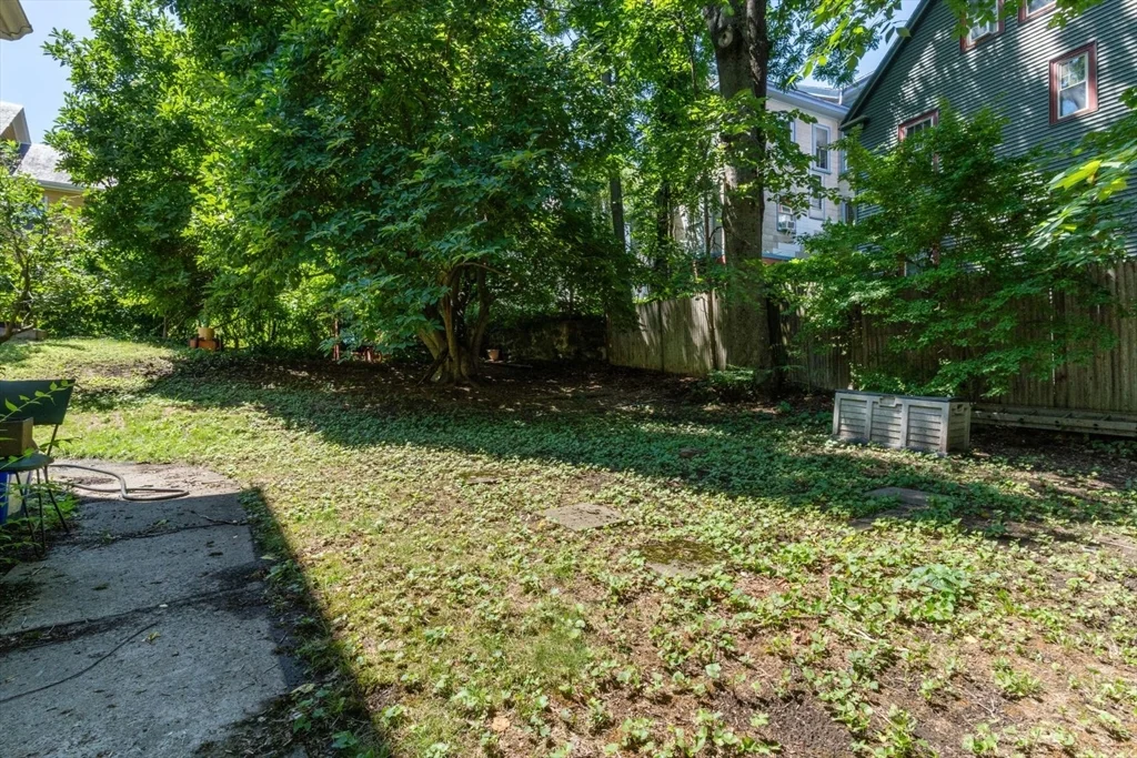 2 bed, 1 bath apartment for rent at 7 Burr Unit 1, Jamaica Plain — photo 36 of 37