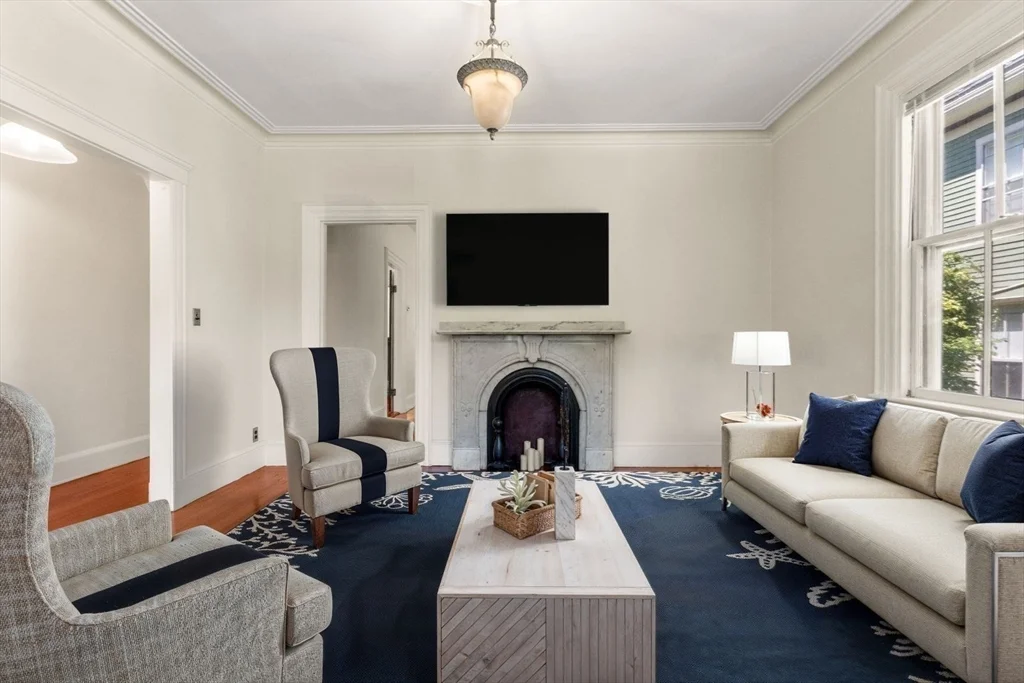 2 bed, 1 bath apartment for rent at 7 Burr Unit 1, Jamaica Plain — photo 5 of 37
