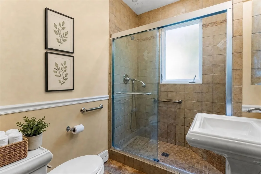 2 bed, 1 bath apartment for rent at 7 Burr Unit 1, Jamaica Plain — photo 19 of 37