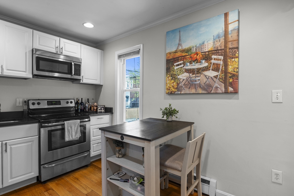 1 bed, 1 bath apartment for rent at 7 Burrill Pl Unit 2, South Boston — photo 2 of 14