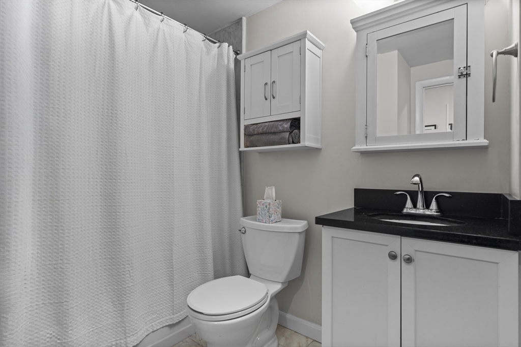 1 bed, 1 bath apartment for rent at 7 Burrill Pl Unit 2, South Boston — photo 7 of 14