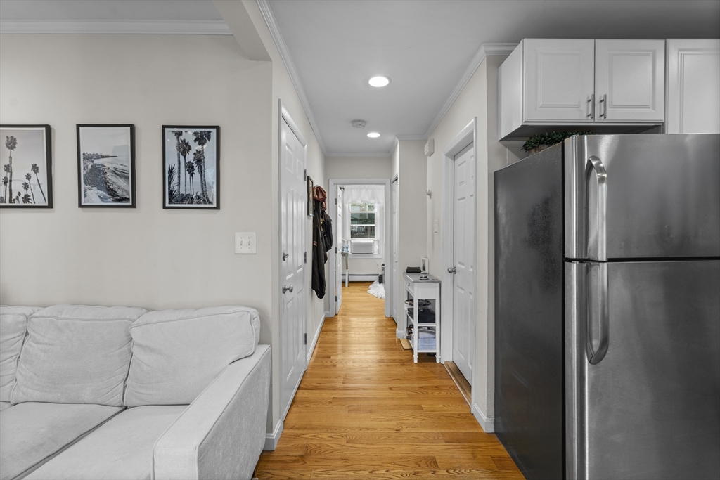1 bed, 1 bath apartment for rent at 7 Burrill Pl Unit 2, South Boston — photo 13 of 14