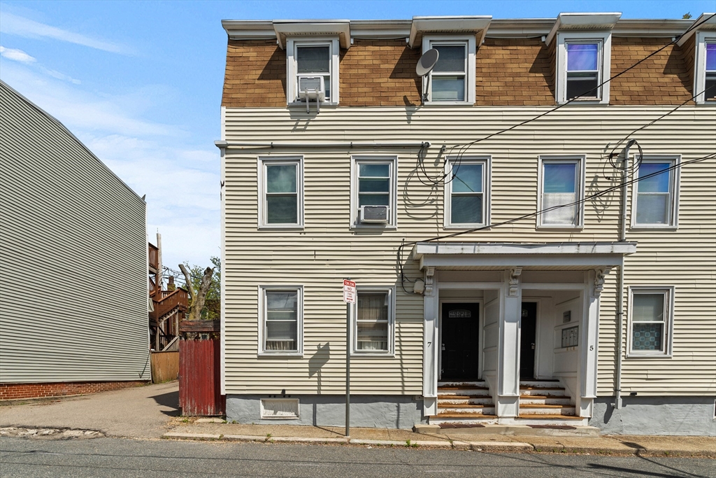 1 bed, 1 bath apartment for rent at 7 Burrill Pl Unit 2, South Boston — photo 14 of 14