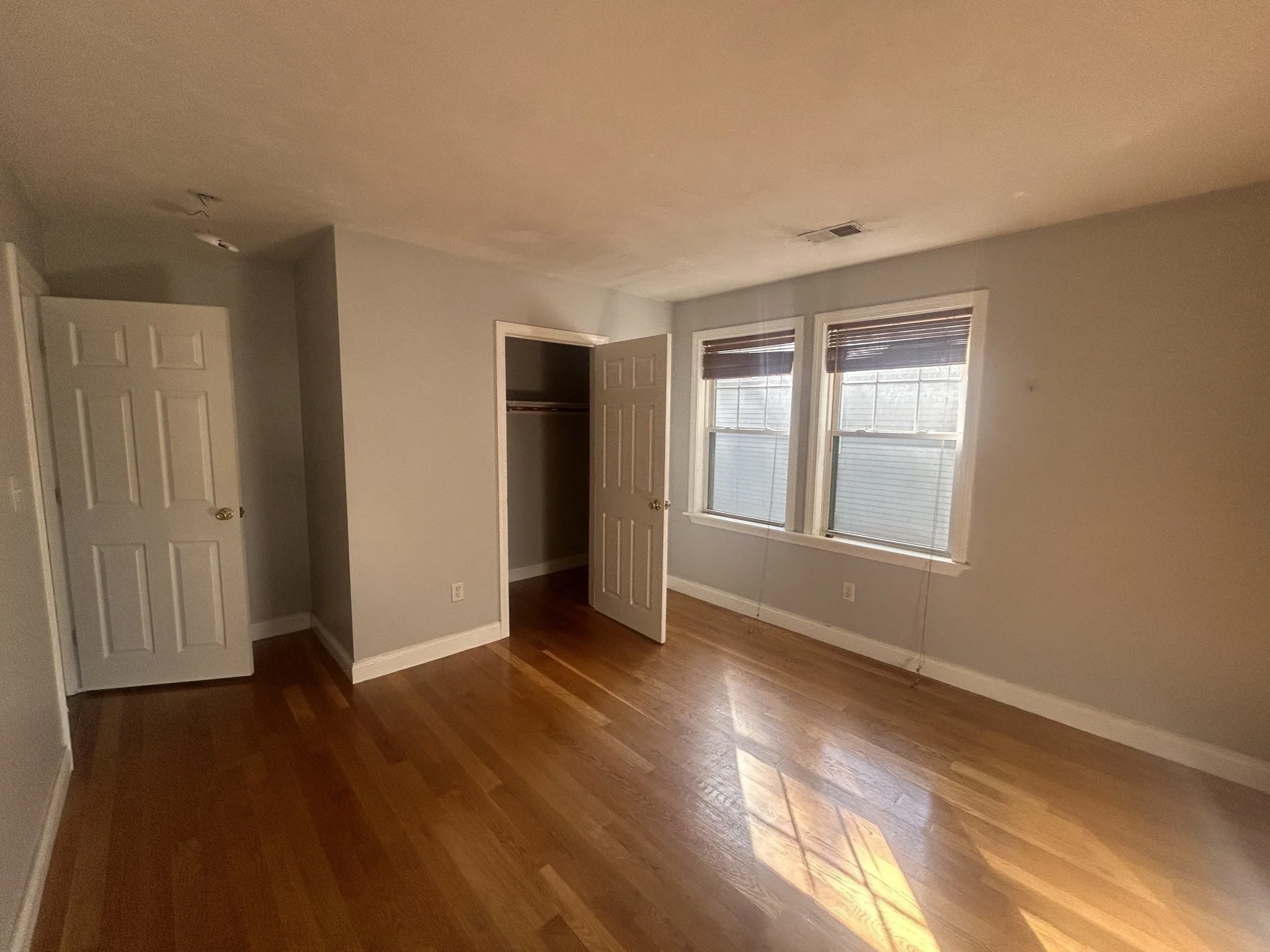 3 bed, 2 bath apartment for rent at 7 Carlford Rd, Jamaica Plain — photo 14 of 19