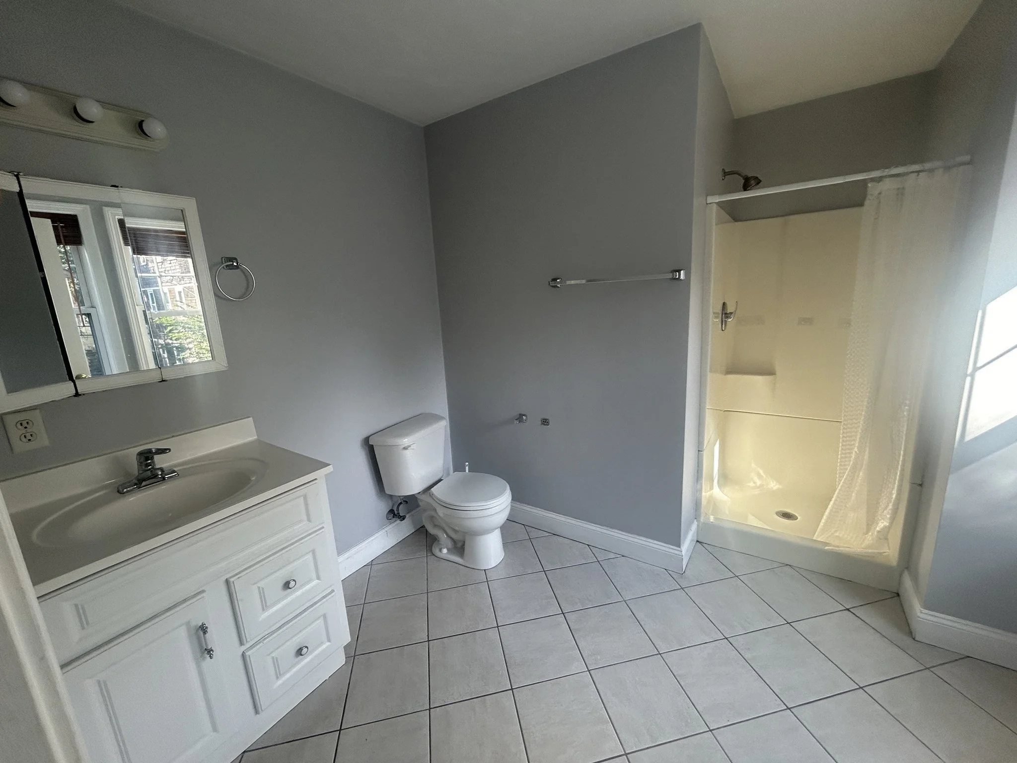 3 bed, 2 bath apartment for rent at 7 Carlford Rd, Jamaica Plain — photo 13 of 19