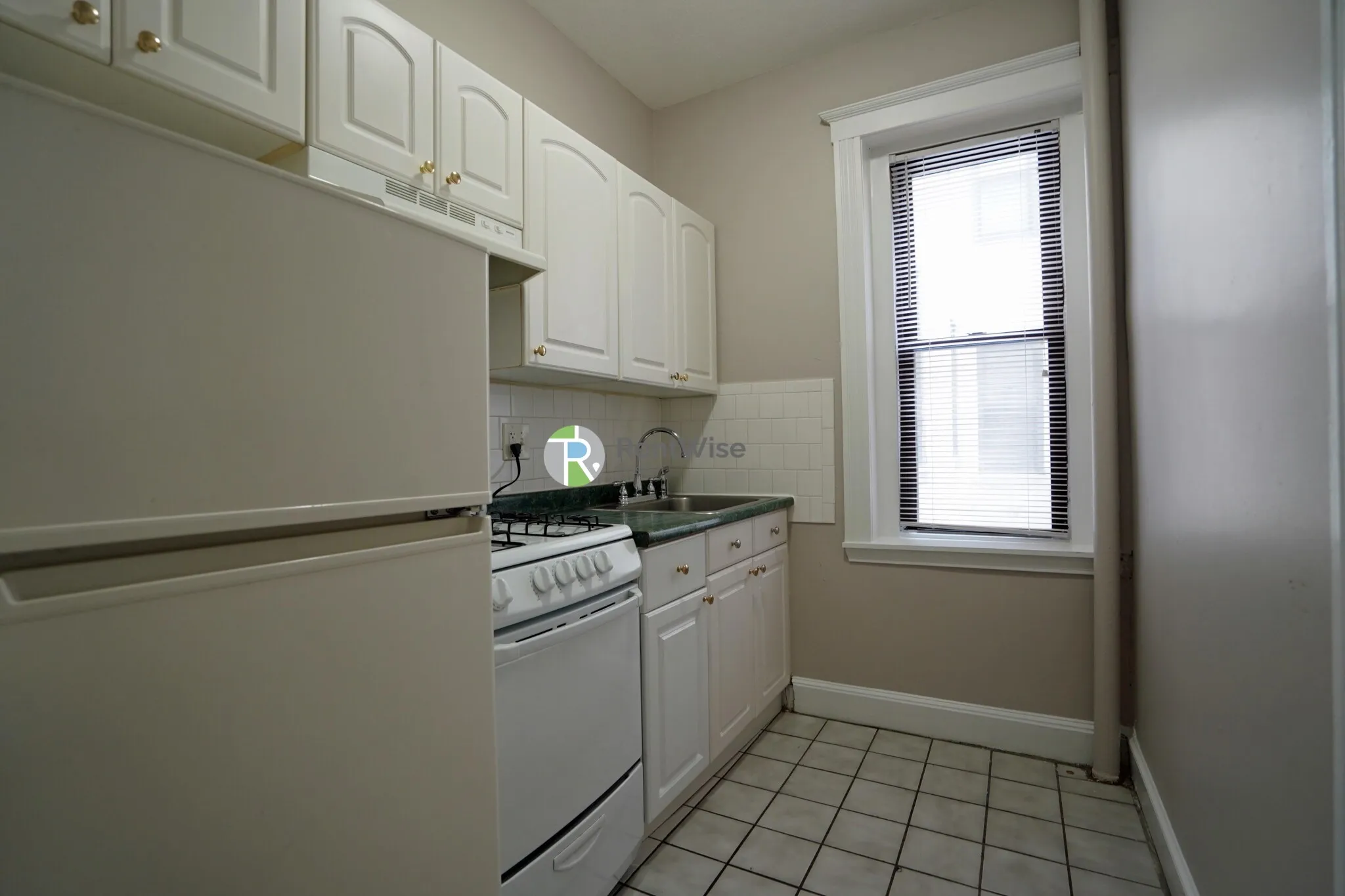 1 bed, 1 bath apartment for rent at 7 Carol Ave Unit 1, Brighton — photo 10 of 17