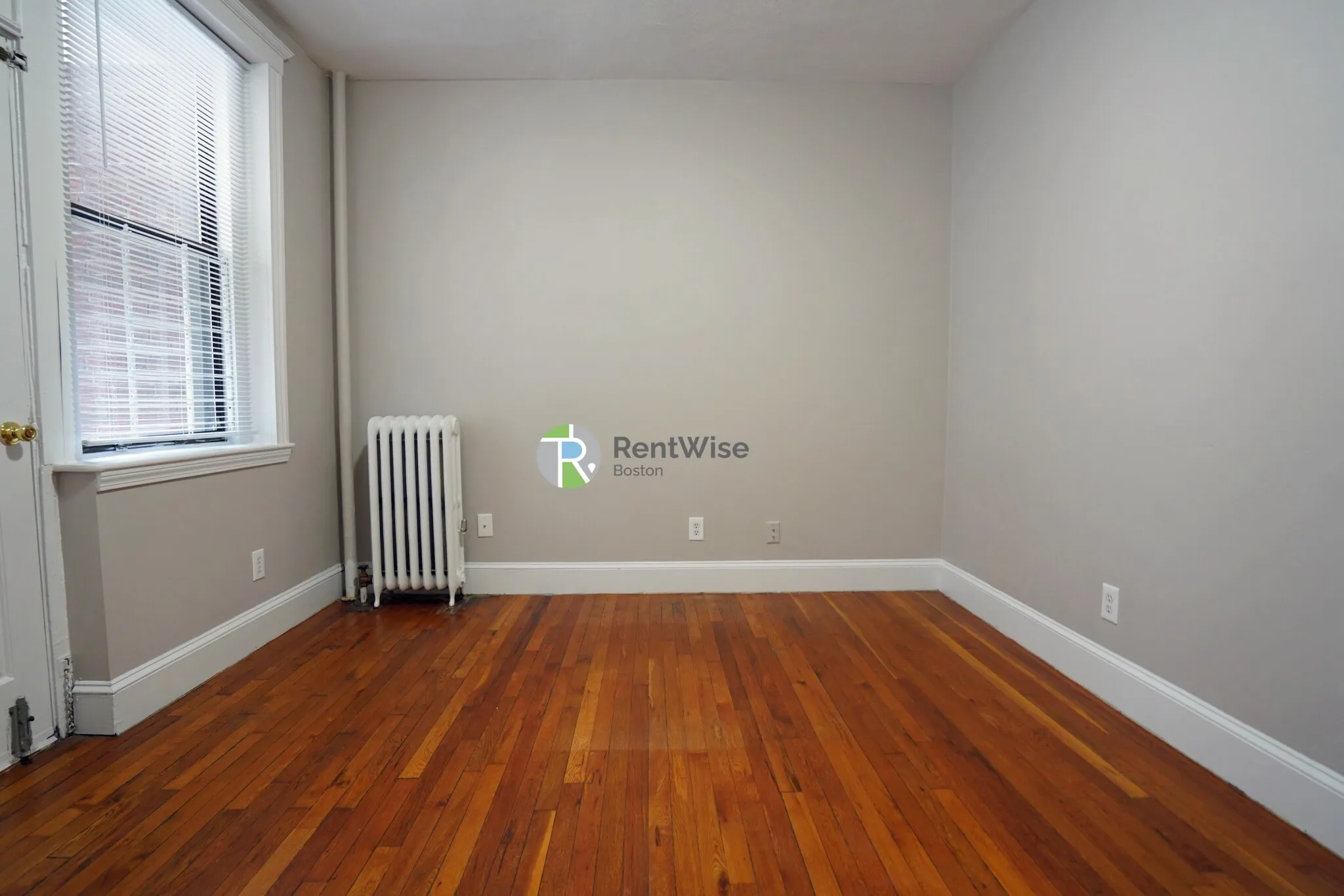 1 bed, 1 bath apartment for rent at 7 Carol Ave Unit 1, Brighton — photo 3 of 17