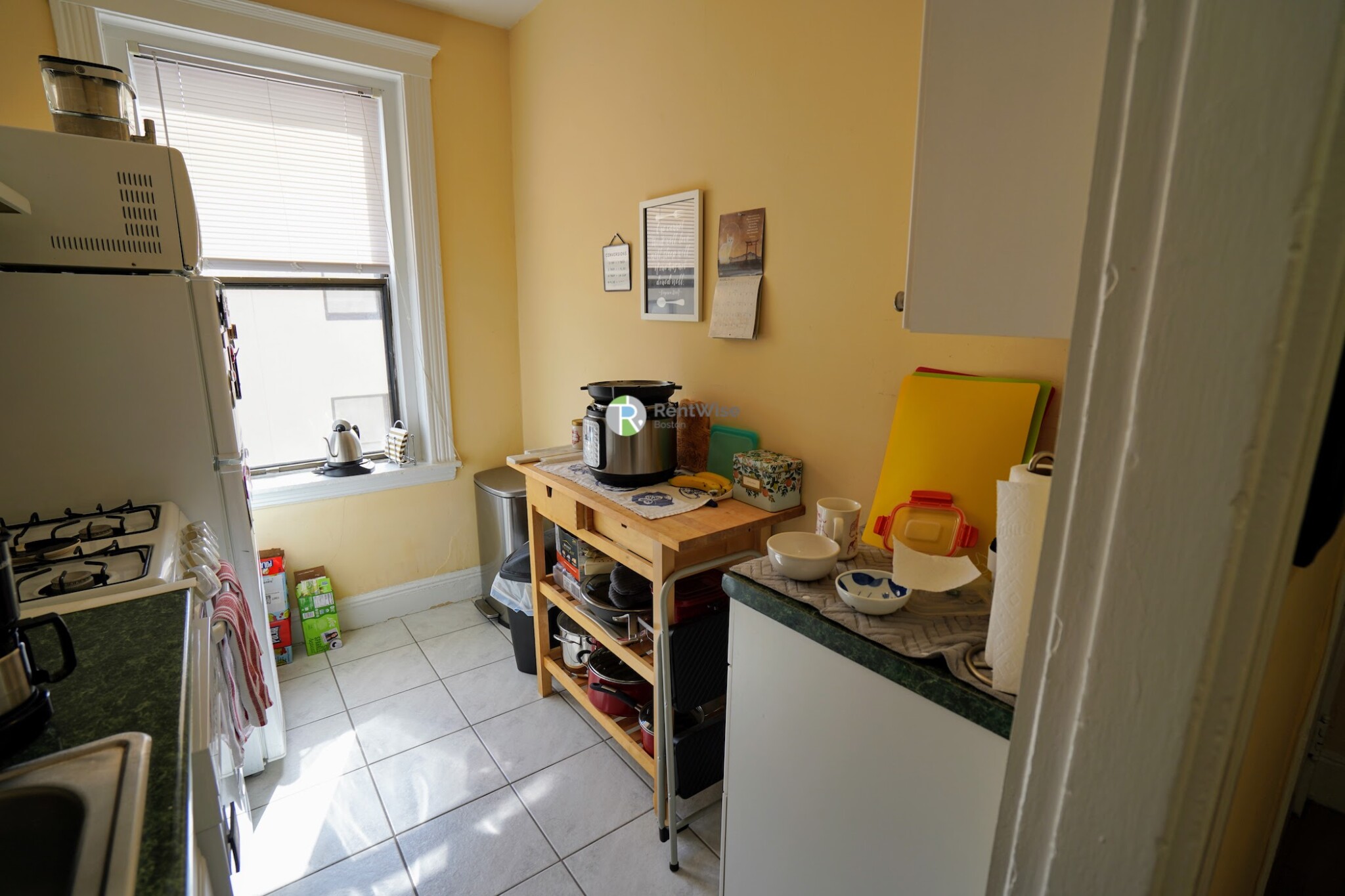2 bed, 1 bath apartment for rent at 7 Carol Ave Unit 12, Brighton — photo 9 of 19