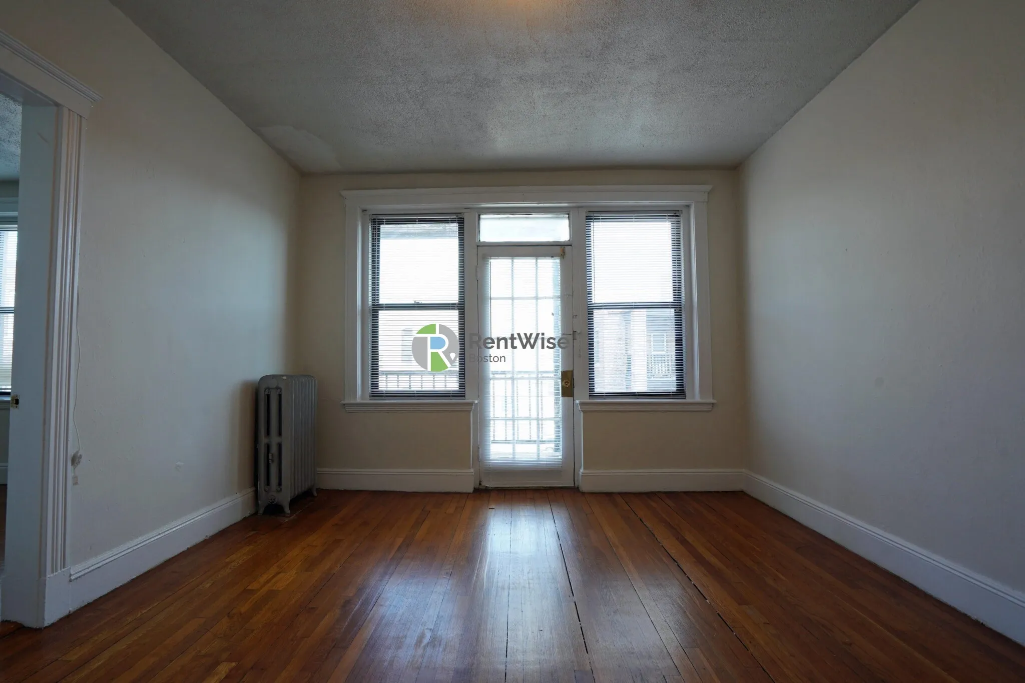 2 bed, 1 bath apartment for rent at 7 Carol Ave Unit 7, Brighton — photo 2 of 21