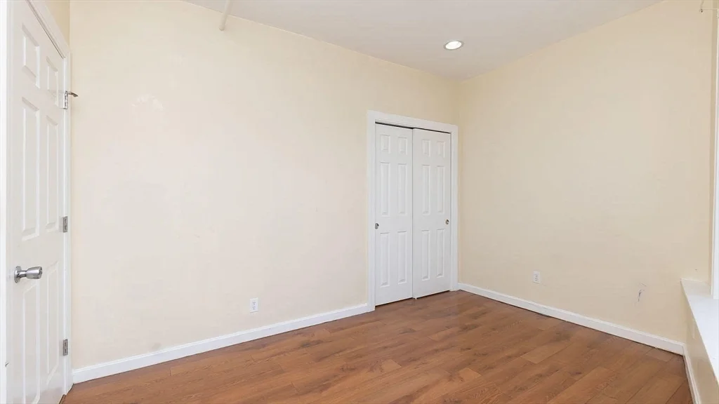 2 bed, 1 bath apartment for rent at 7 Central Sq Unit 402, Lynn — photo 8 of 10