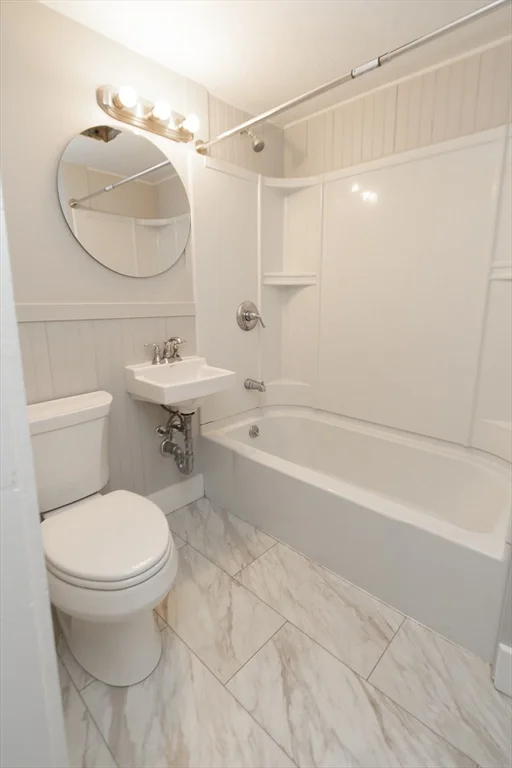 2 bed, 1 bath apartment for rent at 7 Central St Unit 2, Hudson — photo 19 of 22