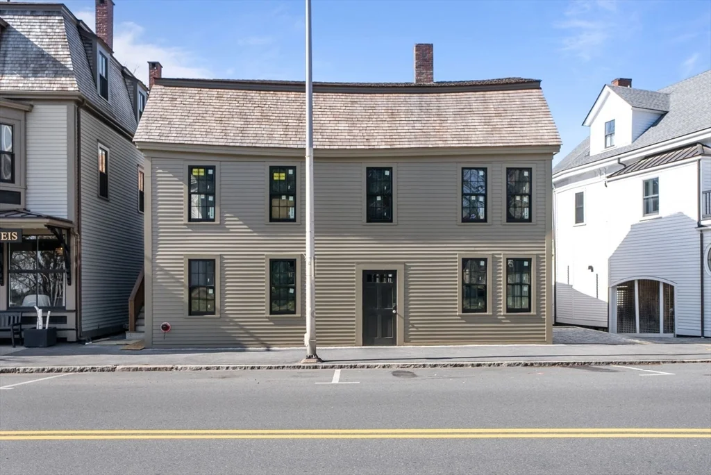 2 bed, 2 bath apartment for rent at 7 Central St Unit R3, Manchester — photo 7 of 14