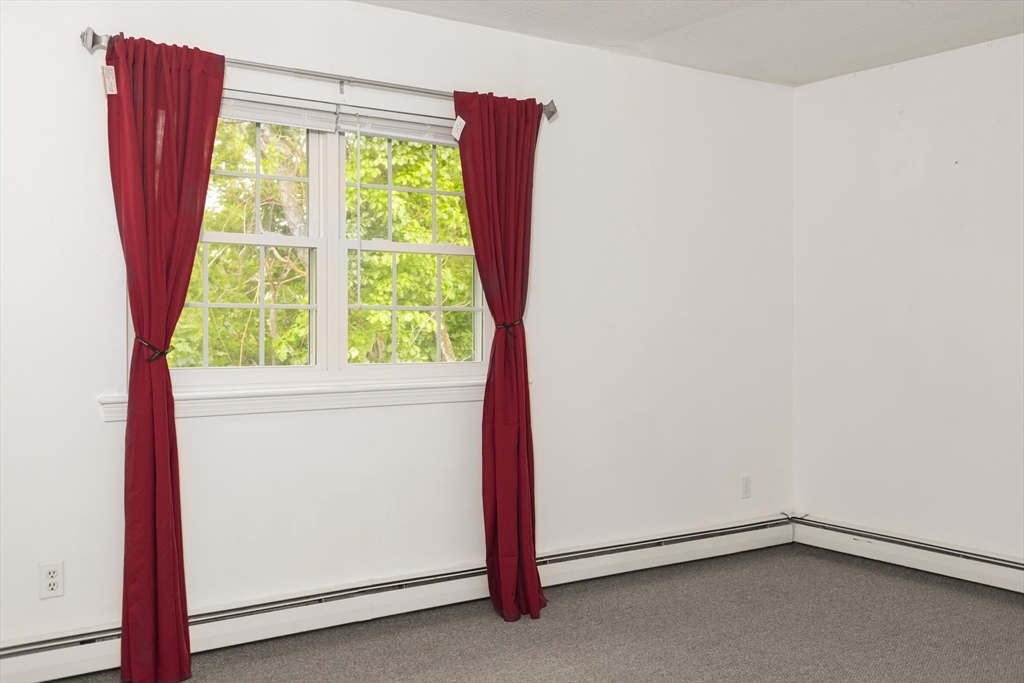 2 bed, 1 bath apartment for rent at 7 Chapel Hill Dr Unit 12, Plymouth — photo 11 of 16