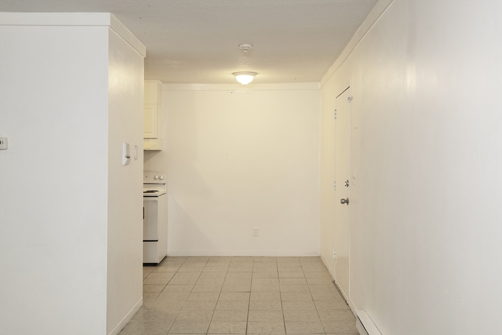 2 bed, 1 bath apartment for rent at 7 Chapel Hill Dr Unit 12, Plymouth — photo 7 of 16