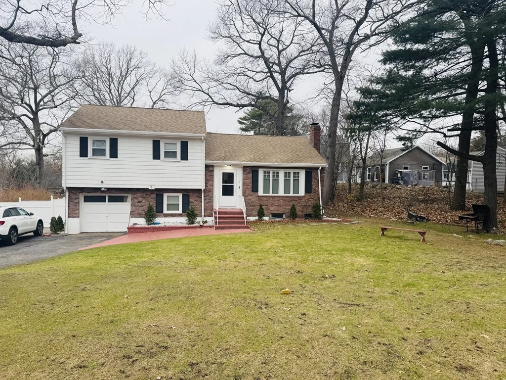 3 bed, 2 bath apartment for rent at 7 Charity Ln, Dedham — photo 1 of 3