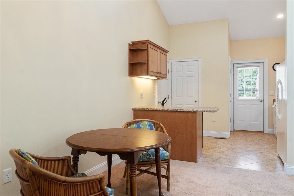 1 bed, 1 bath apartment for rent at 7 Charles Pl Unit A, Pepperell — photo 9 of 20