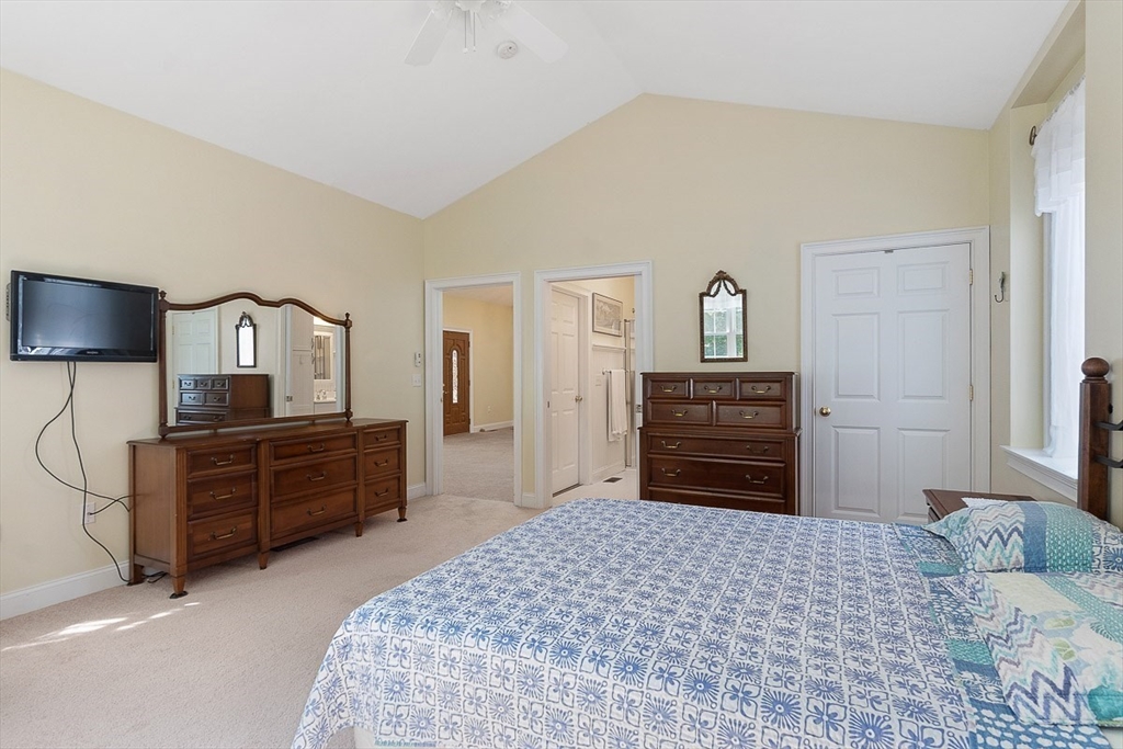 1 bed, 1 bath apartment for rent at 7 Charles Pl Unit A, Pepperell — photo 14 of 20