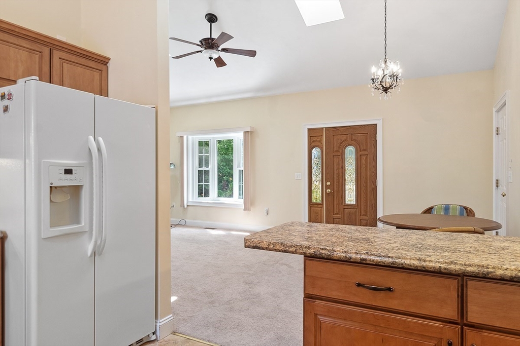 1 bed, 1 bath apartment for rent at 7 Charles Pl Unit A, Pepperell — photo 8 of 20