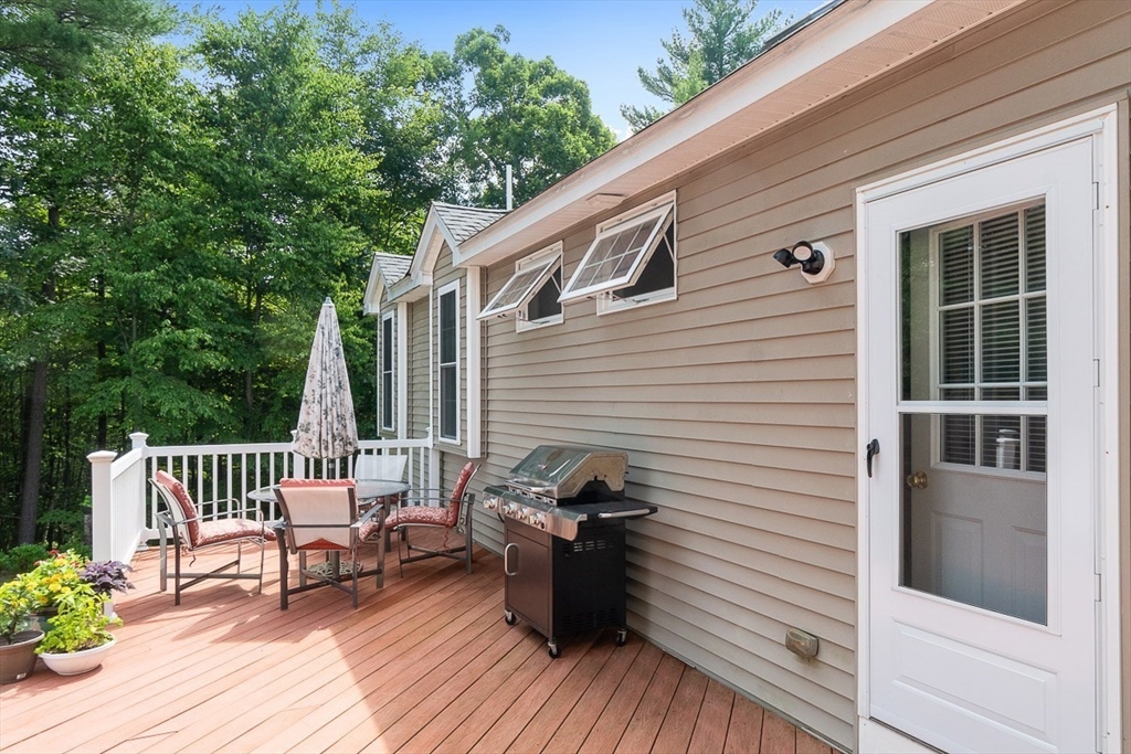 1 bed, 1 bath apartment for rent at 7 Charles Pl Unit A, Pepperell — photo 18 of 20