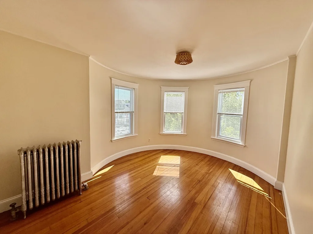 2 bed, 1 bath apartment for rent at 7 Chase Unit 3, Dorchester — photo 4 of 13