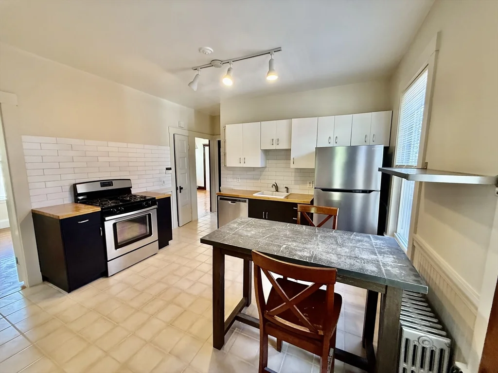 2 bed, 1 bath apartment for rent at 7 Chase Unit 3, Dorchester — photo 8 of 13