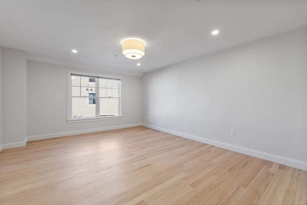 3 bed, 3 bath apartment for rent at 7 Chatham St Unit 7A, Watertown — photo 13 of 23