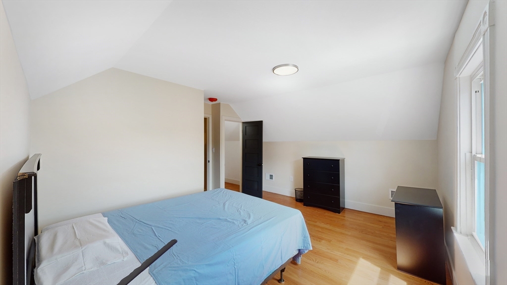 7 bed, 3 bath apartment for rent at 7 Chester Ave Unit 2, Waltham — photo 10 of 21