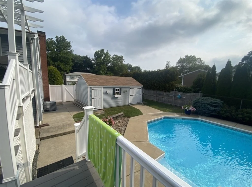3 bed, 2 bath apartment for rent at 7 Cleveland Rd, Peabody — photo 21 of 23
